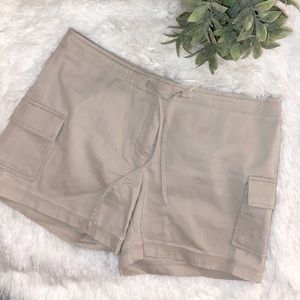 t o m m y  h i l f i g e r || beige chino shorts · · · 6 nwot